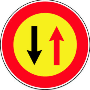 Señal Redonda Tr5 50cm Prioridad Al Sentido Contrario Económica